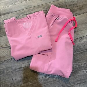 Figs Pink Scrub Set
